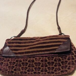 Bottega Veneta Vintage velvet clutch bag with leather strap  Burgundy